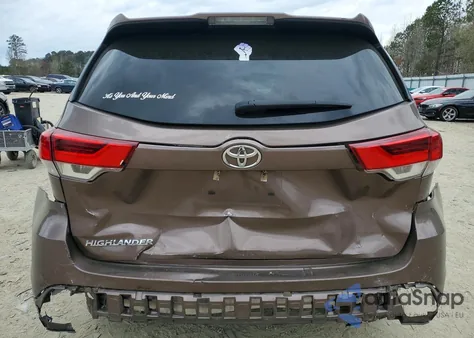 2018 Toyota Highlander Le from USA, damaged, VIN 5TDZARFH8JS037267